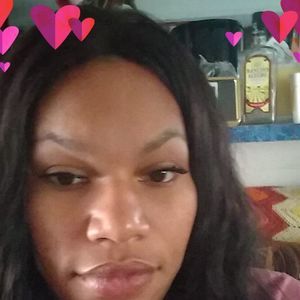 Meet your Posher, Candice